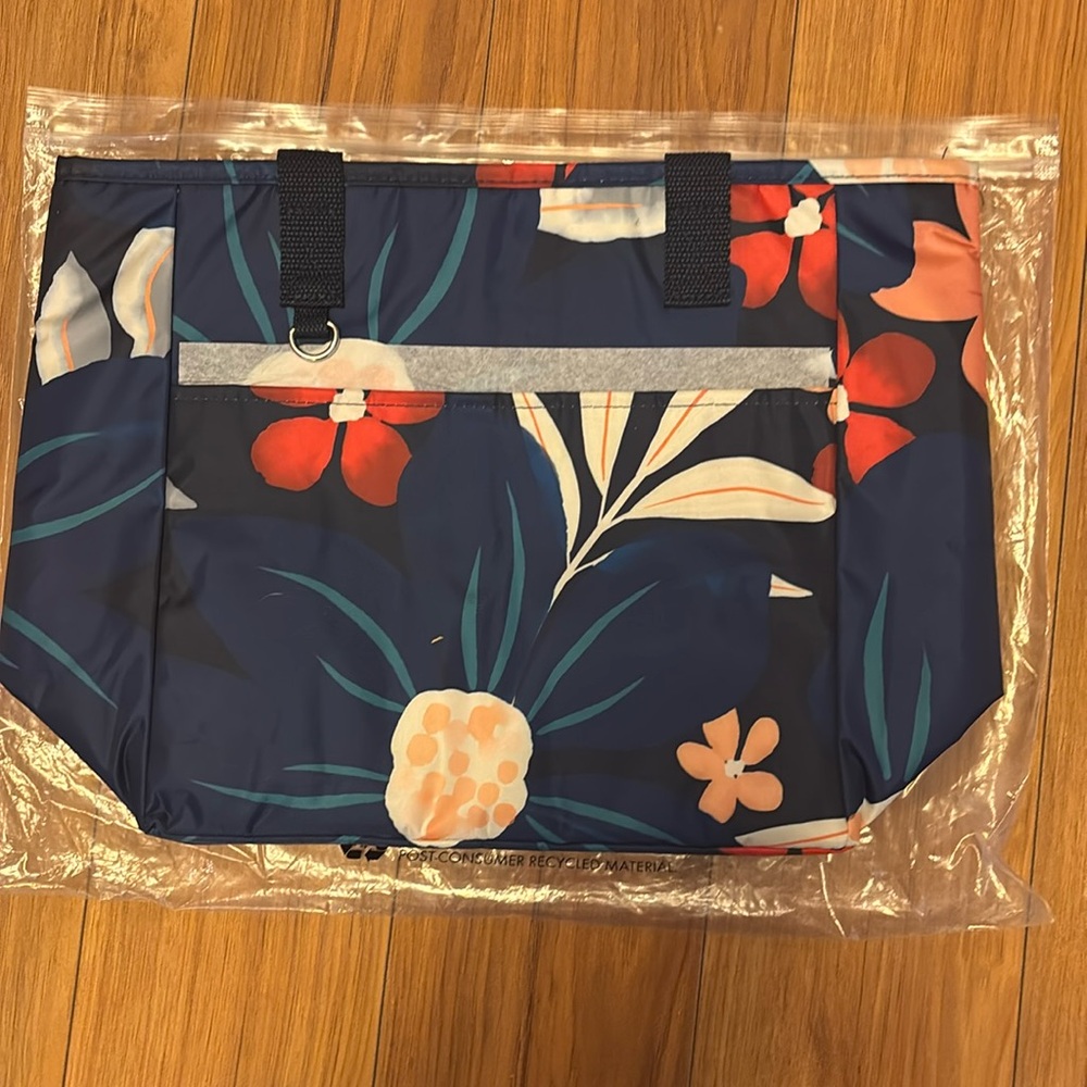NWT!! Thirty one cooler bag